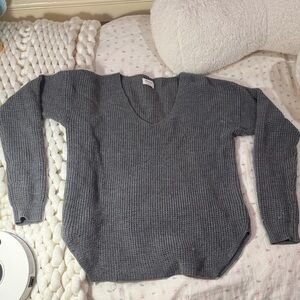 Aritzia Wilfred Slate Gray V-Neck Sweater